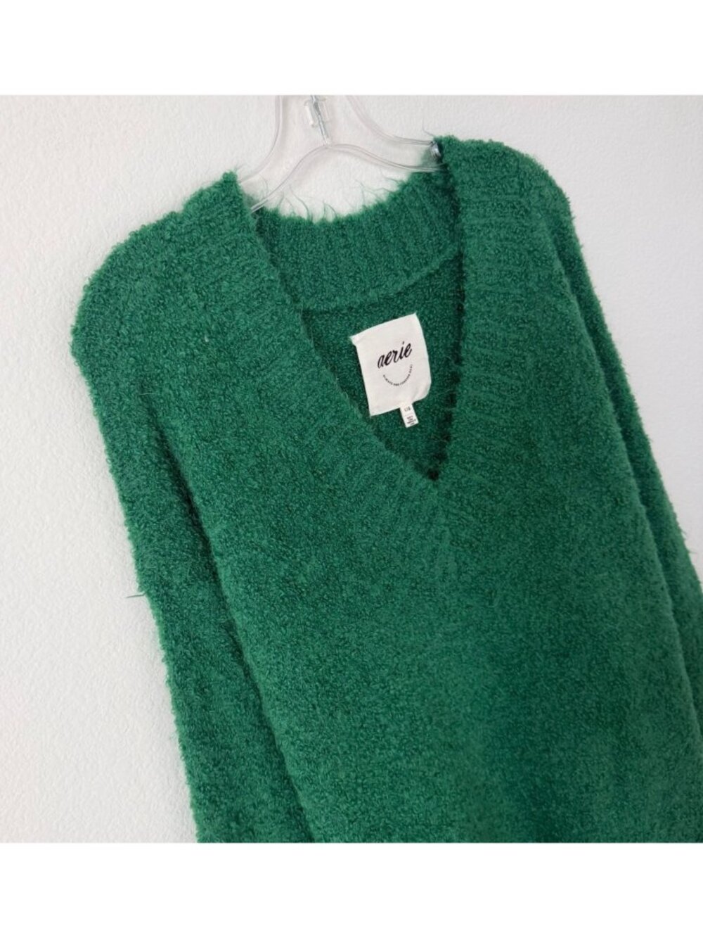 AERIE Long Sleeve V-Neck Green Oversized Fluffy Pullover Sweater Size L - Picture 5 of 8